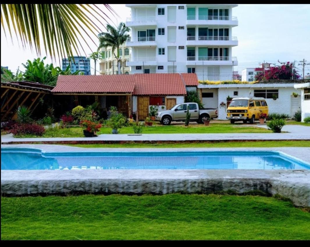 ホテル Caramba Hospedaje トンスパ エクステリア 写真