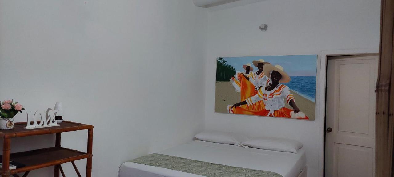 ホテル Caramba Hospedaje トンスパ エクステリア 写真